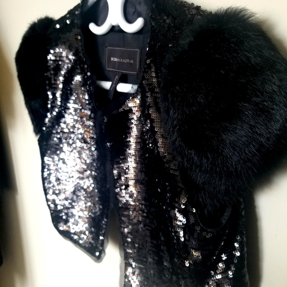 BCBG Statement Cropped Jacket w/ Rabbit Fur - Picture 3 of 7